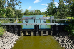 Cuxland, Loxstedt-Ueterlande 2022, Alte Weser, Sperrwerk