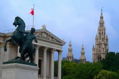 Österreich, Wien, Blick vom Parlamentsgebäude auf das Rathaus