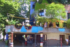 Wien, Hundertwasser Village