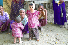 Myanmar, Am Irrawaddy, Besuch eines Dorfes
