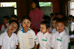 Myanmar, Am Irrawaddy, Besuch eines Dorfes