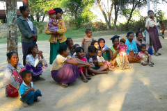 Myanmar, Am Irrawaddy, Besuch eines Dorfes