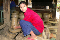 Myanmar, Am Irrawaddy, Besuch einer Töpferei