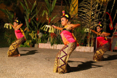 Bali, Traditionelle Tanzaufführung