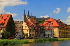 Bamberg, Blick von der Regnitz auf das Kloster Michaelsberg
