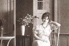 1896