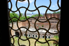 Istanbul, Topkapi-Palast, im Harem, Blick durch ein vergittertes Fenster
