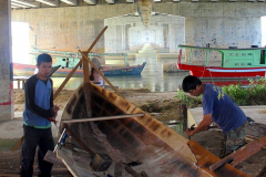 Malaysia, Pulau Duyong, Holzboot-Herstellung