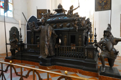 München, Frauenkirche, Kenotaph für den 1347 gestorbenen Kaiser Ludwig den Bayern
