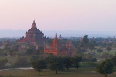 Myanmar, Bagan, Abendstimmung vom Pyathada Tempel