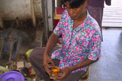 Myanmar, Mandalay, Blattgoldpäckchen