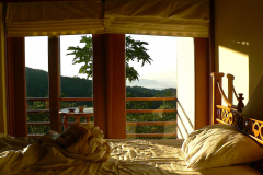 Myanmar, Popa Mountain Resort