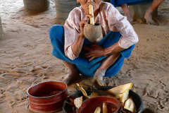 Myanmar,  Besuch eines Palmzuckerbetriebes