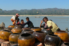 Myanmar, Pyay, Am Irrawaddy