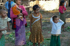 Myanmar, Sri Ksetra, Besuch eines Dorfes