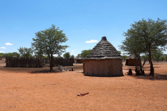 Namibia-Omapaha-Himba-Dorf