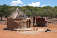 Namibia-Omapaha-Himba-Dorf
