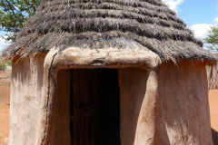 Namibia-Omapaha-Himba-Dorf