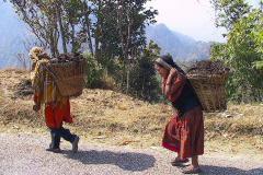 Nepal, Begegnungen unterwegs nach Daman