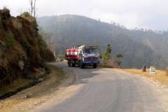 Nepal, Pass nach Daman