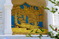 Nepal, Lumbini, World Peace Pagode, Vergoldete Buddha-Statue