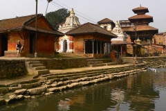 Nepal, Trekking Panauti, Verbrennungsstätte