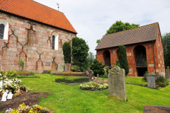 Niedersachsen, Wangerland, Kirche zum Heiligen Kreuz Pakens