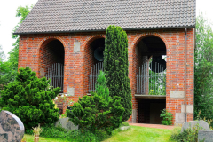 Niedersachsen, Wangerland, Kirche zum Heiligen Kreuz Pakens, Frei stehender Glockenturm