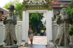 Thailand, Bangkok, Wat Pho, Eingang mit Wächtern
