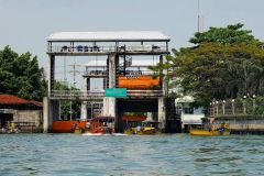 Thailand, Bangkok, Khlongfahrt, Schleuse