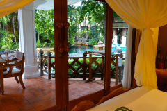 Thailand-Koh-Chang-Santhiya-Tree-Resort-Zimmer-mit-Blick-auf-die-Terrasse