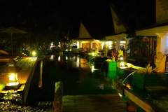 Thailand-Koh-Chang-Santhiya-Tree-Resort-Poolvillen-Nachtansicht
