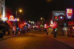 USA, Tennessee, Memphis, Beale Street bei Nacht