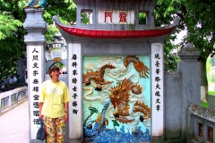 Hanoi, Hoan-Kiem-See, Eingang zum Jadebergtempel